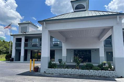 Top Hotels in Elberton, GA from $82 .